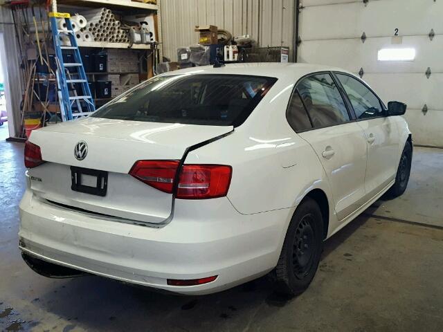 3VW1K7AJ1FM278570 - 2015 VOLKSWAGEN JETTA BASE Սպիտակ լուսանկար 4