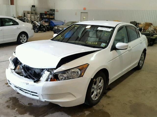 JHMCP26488C076508 - 2008 HONDA ACCORD LXP WHITE photo 2