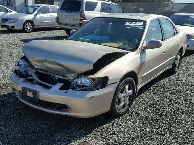 JHMCG6676YC004207 - 2000 HONDA ACCORD EX GOLD photo 2