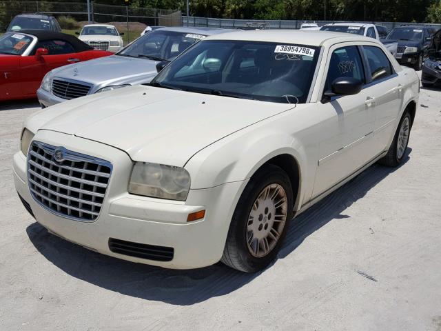 2C3KA43R86H484922 - 2006 CHRYSLER 300 CREAM photo 2