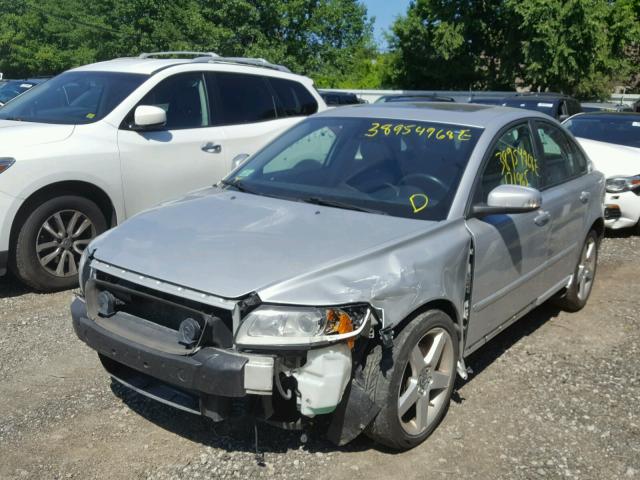 YV1MS382682382953 - 2008 VOLVO S40 2.4I SILVER photo 2