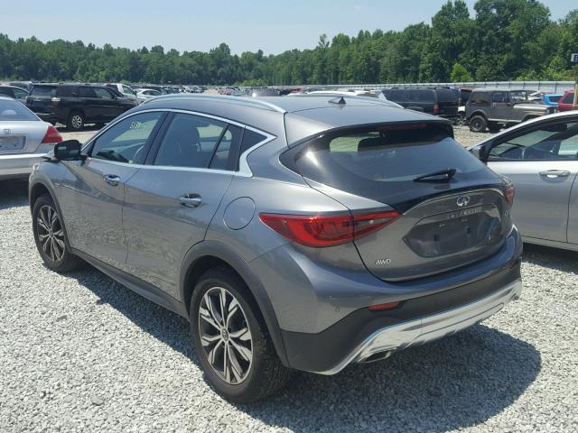 SJKCH5CR0HA019051 - 2017 INFINITI QX30 BASE GRAY photo 3