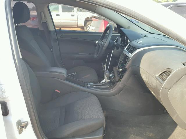 1G1ZC5EB7AF181966 - 2010 CHEVROLET MALIBU 1LT 白色 照片 5