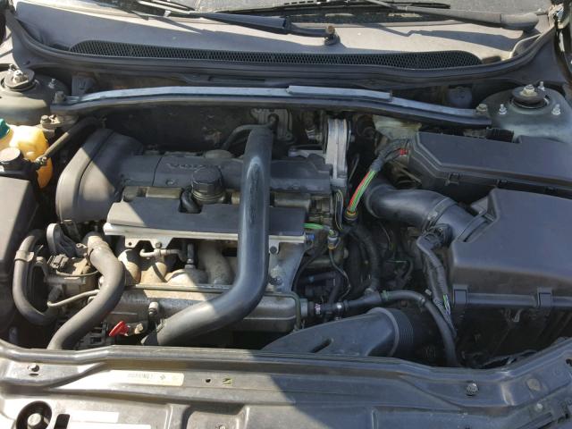 YV1SW53D012050917 - 2001 VOLVO V70 T5 TUR GREEN photo 7