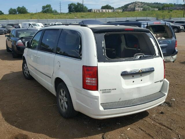 2A4RR5D14AR491753 - 2010 CHRYSLER TOWN & COU WHITE photo 3