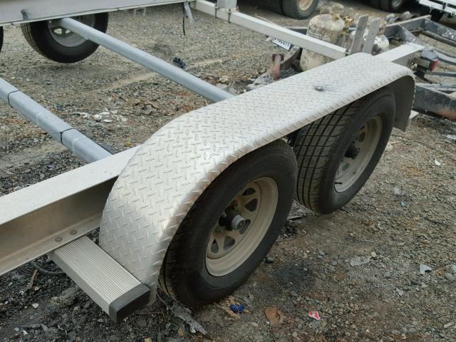 420BB232401TS1137 - 2011 QUIC TRAILER GRAY photo 8