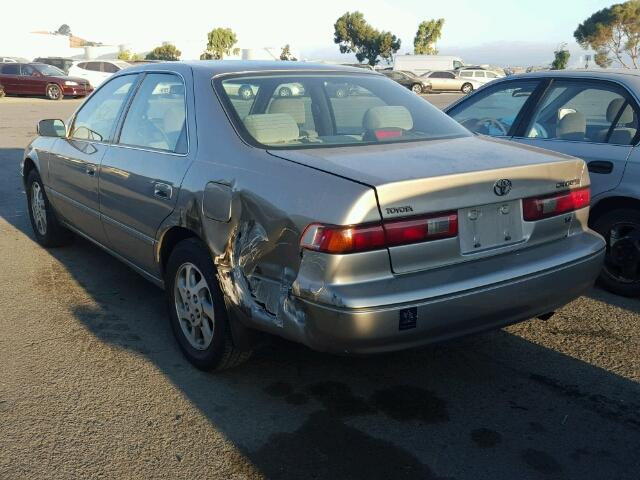 JT2BF28K3X0226027 - 1999 TOYOTA CAMRY LE TAN photo 3