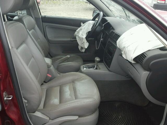 WVWPD63B01P297623 - 2001 VOLKSWAGEN PASSAT GLS RED photo 5