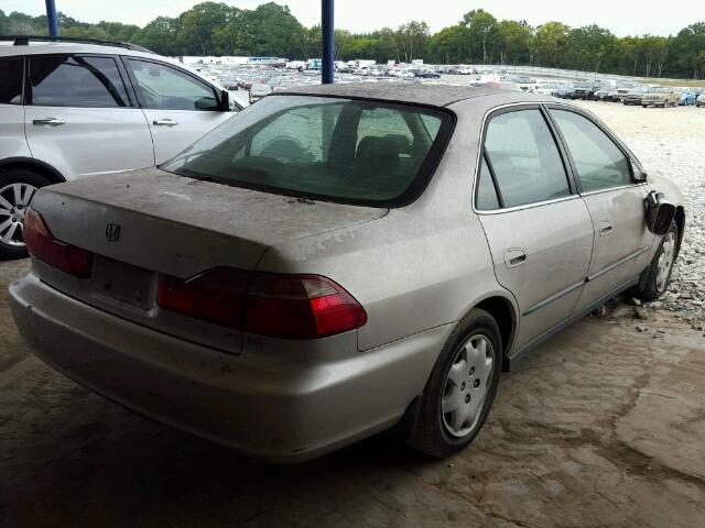 1HGCG5644WA226627 - 1998 HONDA ACCORD LX SILVER photo 4