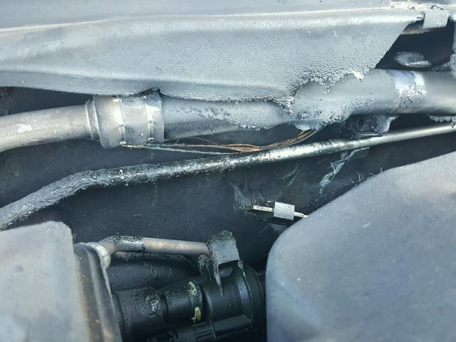 1G1ZE5E7XBF333049 - 2011 CHEVROLET MALIBU LTZ 银色 照片 9