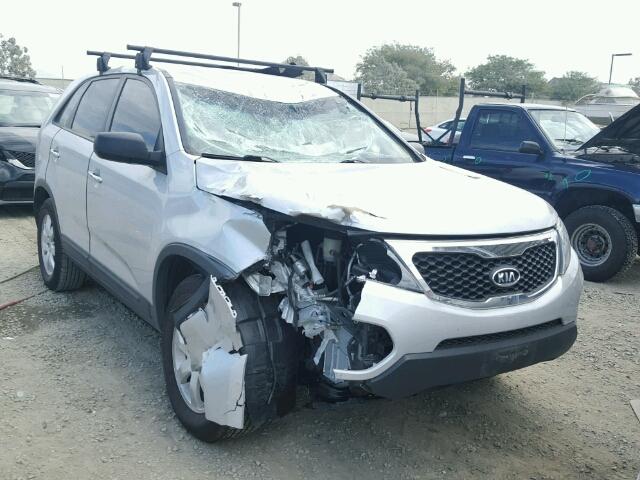 5XYKT3A10BG149465 - 2011 KIA SORENTO BA SILVER photo 1