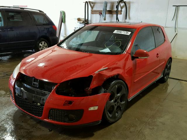 WVWFV71KX6W071569 - 2006 VOLKSWAGEN NEW GTI RED photo 2