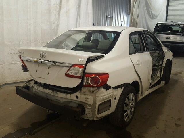 2T1BU4EE0CC779712 - 2012 TOYOTA COROLLA BA WHITE photo 4