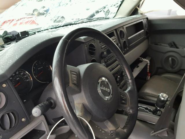1J8HG48K27C529415 - 2007 JEEP COMMANDER WHITE photo 9