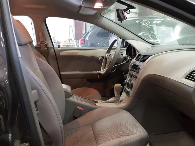 1G1ZB5E05CF312588 - 2012 CHEVROLET MALIBU LS CHARCOAL photo 5