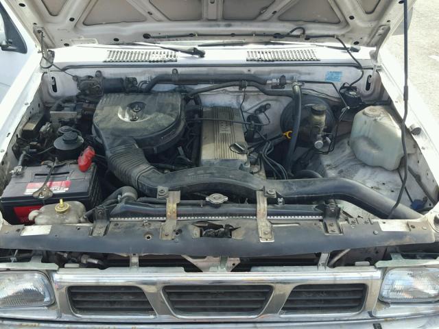 1N6SD16S0VC357175 - 1997 NISSAN TRUCK KING WHITE photo 7