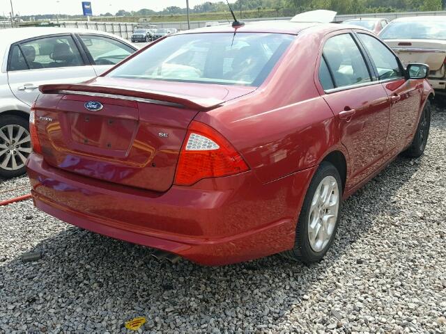 3FAHP0HA5AR184791 - 2010 FORD FUSION SE RED photo 4