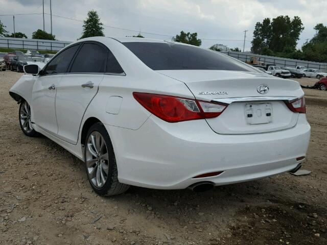 5NPEC4AC4BH147473 - 2011 HYUNDAI SONATA WHITE photo 3