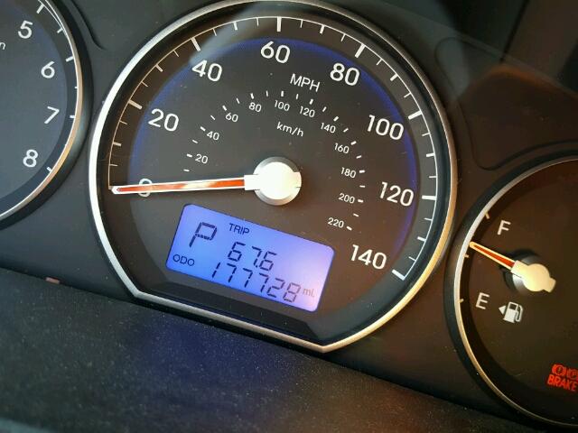 5NMSH4AG4AH386752 - 2010 HYUNDAI SANTA FE S 银色 照片 8