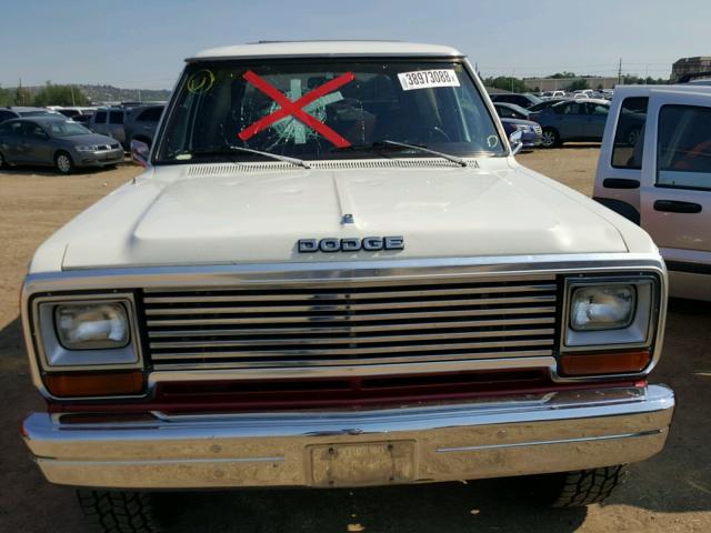 3B4GW12W6HM703709 - 1987 DODGE RAMCHARGER RED photo 9