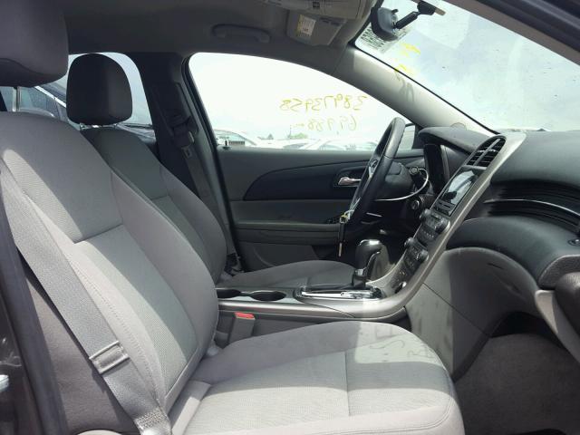 1G11A5SA7DF248424 - 2013 CHEVROLET MALIBU LS ნაცრისფერი ფოტო 5