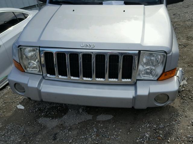 1J4RG4GT0AC113399 - 2010 JEEP COMMANDER SILVER photo 7