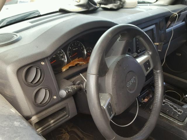 1J4RG4GT0AC113399 - 2010 JEEP COMMANDER SILVER photo 8