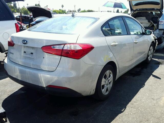 KNAFK4A60F5368086 - 2015 KIA FORTE LX CREAM photo 4