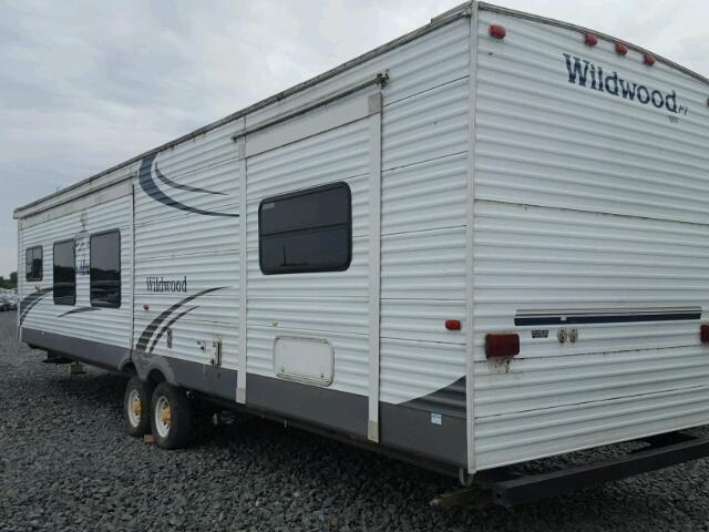 4X4TWDR206J047467 - 2006 WILDWOOD TRAILER WHITE photo 9