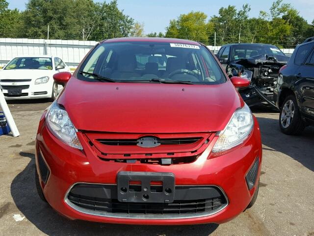 3FADP4EJ1BM167656 - 2011 FORD FIESTA SE RED photo 9