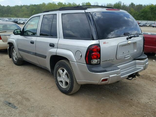 1GNDS13S052327368 - 2005 CHEVROLET TRAILBLAZE TAN photo 3