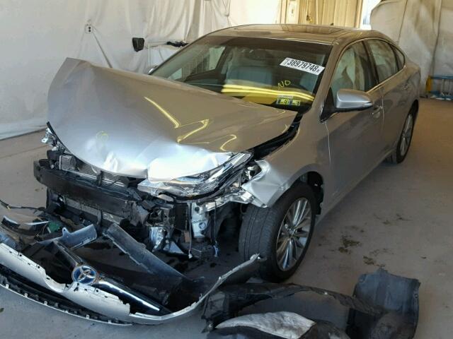 4T1BD1EB1GU050434 - 2016 TOYOTA AVALON HYB SILVER photo 2