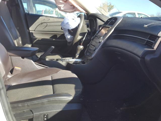 1G11C5SL1EF114716 - 2014 CHEVROLET MALIBU 1LT WHITE photo 5