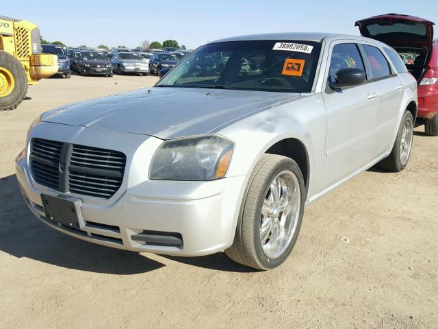 2D4FV47T66H236775 - 2006 DODGE MAGNUM SE SILVER photo 2