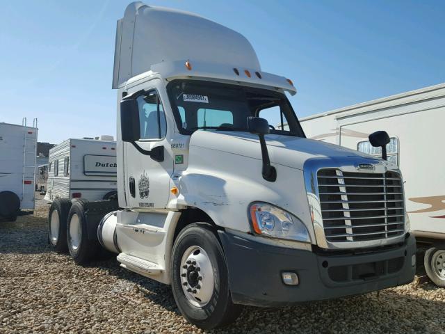 3AKJGED56ESFX6264 - 2014 FREIGHTLINER CASCADIA 1 WHITE photo 1