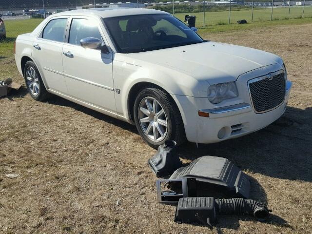 2C3LA63H47H898692 - 2007 CHRYSLER 300C WHITE photo 1