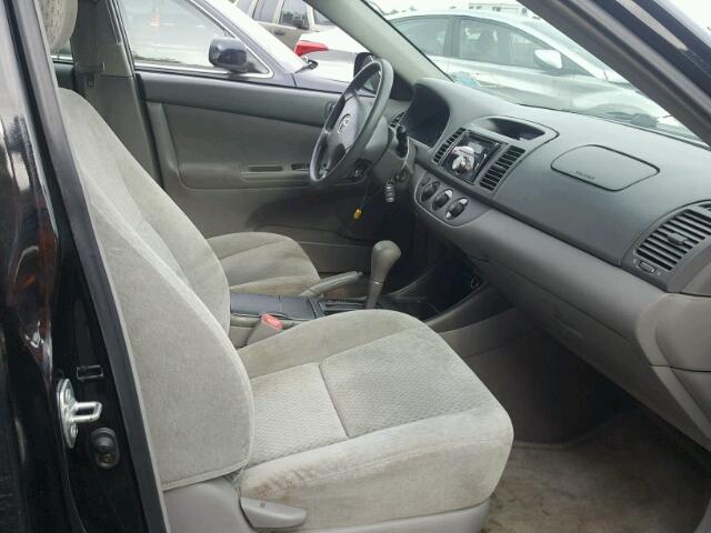 4T1BE32K04U333822 - 2004 TOYOTA CAMRY LE შავი ფოტო 5