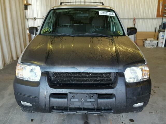 1FMYU93173KB81182 - 2003 FORD ESCAPE XLT SILVER photo 9