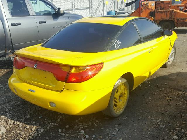 1G8ZY12791Z104753 - 2001 SATURN SC2 YELLOW photo 4