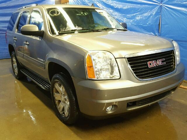 1GKFK13067J387183 - 2007 GMC YUKON GRAY photo 1