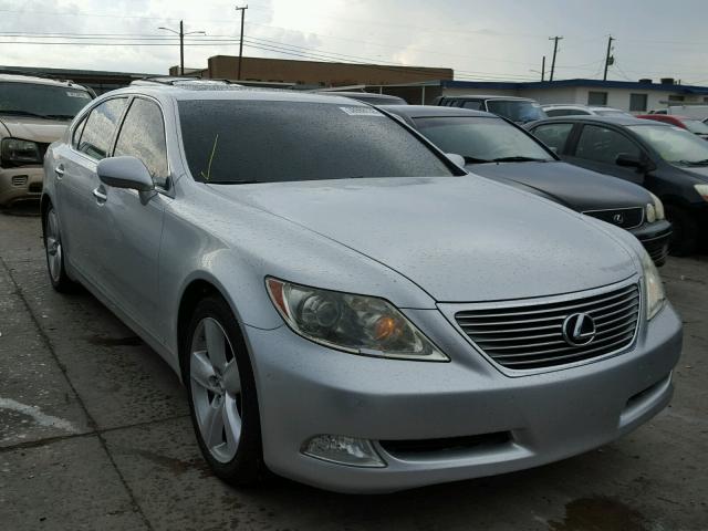 JTHGL46F585025739 - 2008 LEXUS LS 460L SILVER photo 1