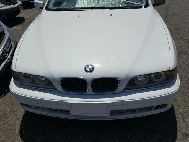 WBADT63462CK26827 - 2002 BMW 530 I AUTO WHITE photo 7