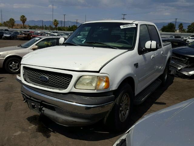 1FTRW07631KC03941 - 2001 FORD F150 SUPER WHITE photo 2