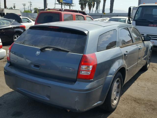 2D4FV48T35H571294 - 2005 DODGE MAGNUM SE GRAY photo 4