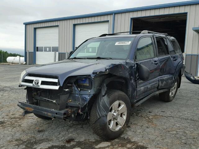 JTEBU14R858034865 - 2005 TOYOTA 4RUNNER SR BLUE photo 2