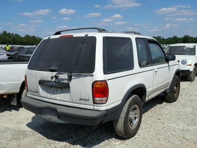 1FMYU22XXWUC47522 - 1998 FORD EXPLORER WHITE photo 4