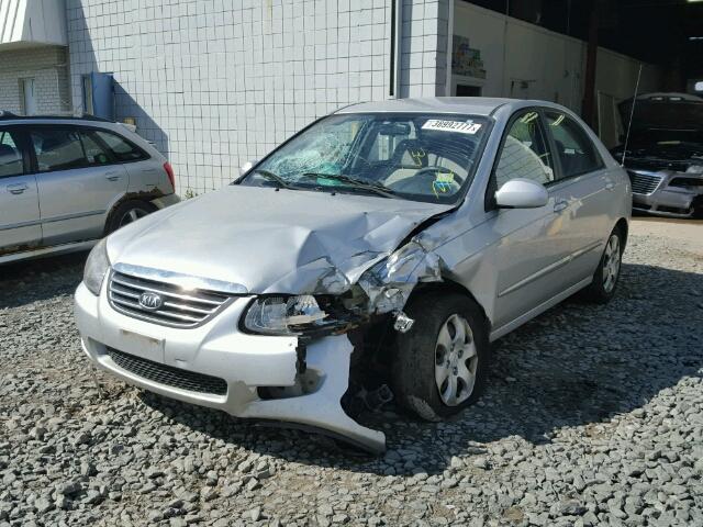 KNAFE222195640396 - 2009 KIA SPECTRA SILVER photo 2