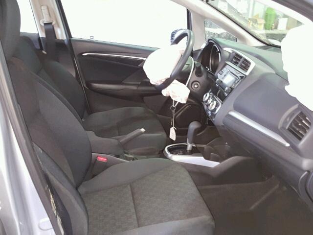 JHMGK5H54HS017811 - 2017 HONDA FIT LX رمادي صورة 5