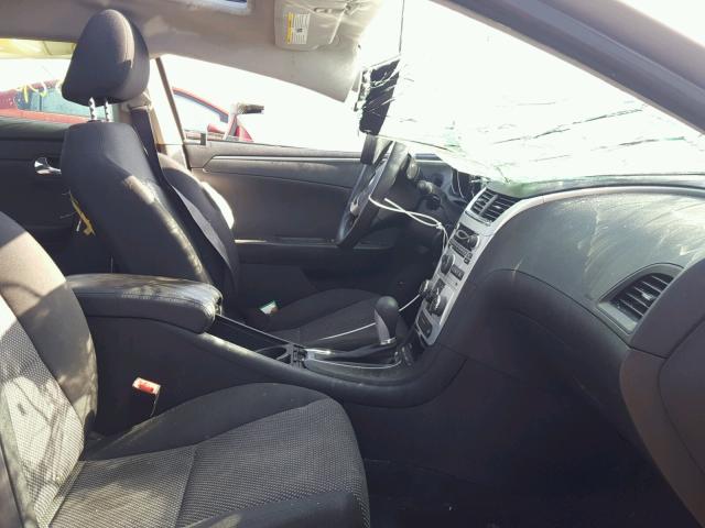 1G1ZC5EB0AF133130 - 2010 CHEVROLET MALIBU 1LT 银色 照片 5