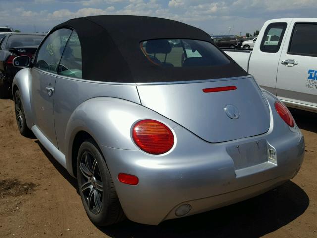 3VWCK21Y03M309991 - 2003 VOLKSWAGEN NEW BEETLE 银色 照片 3